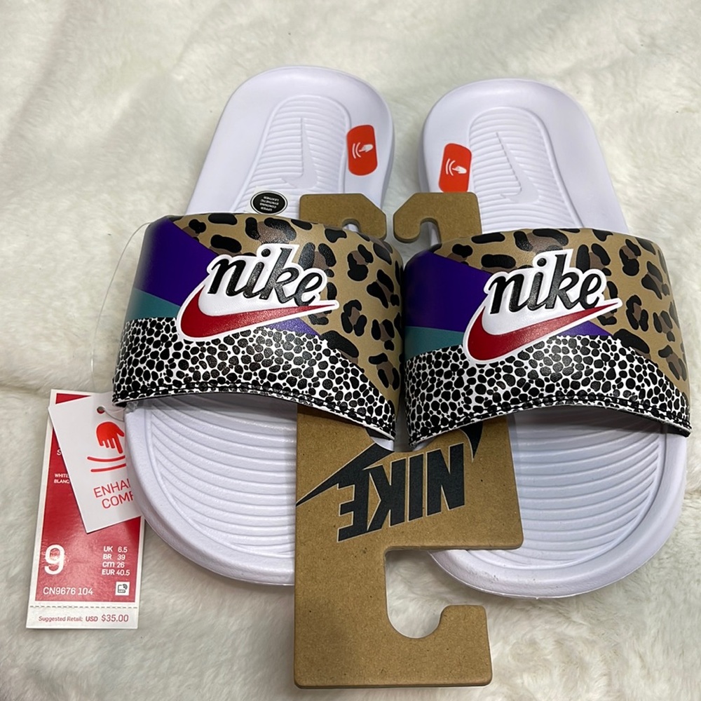 NWT 🚨 Nike Leopard Print Slides